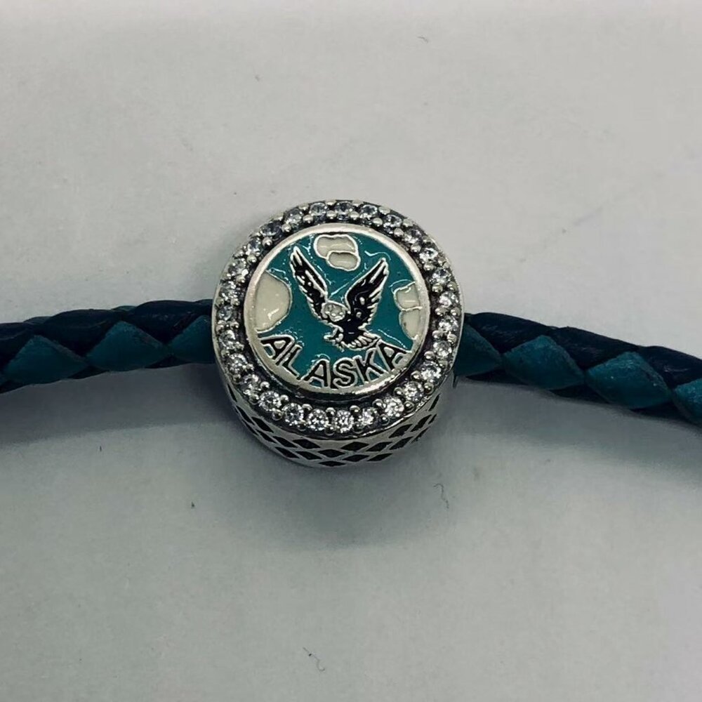 ✨✨Pandora Alaska State Exclusive Soaring Eagle Color Button Charm
